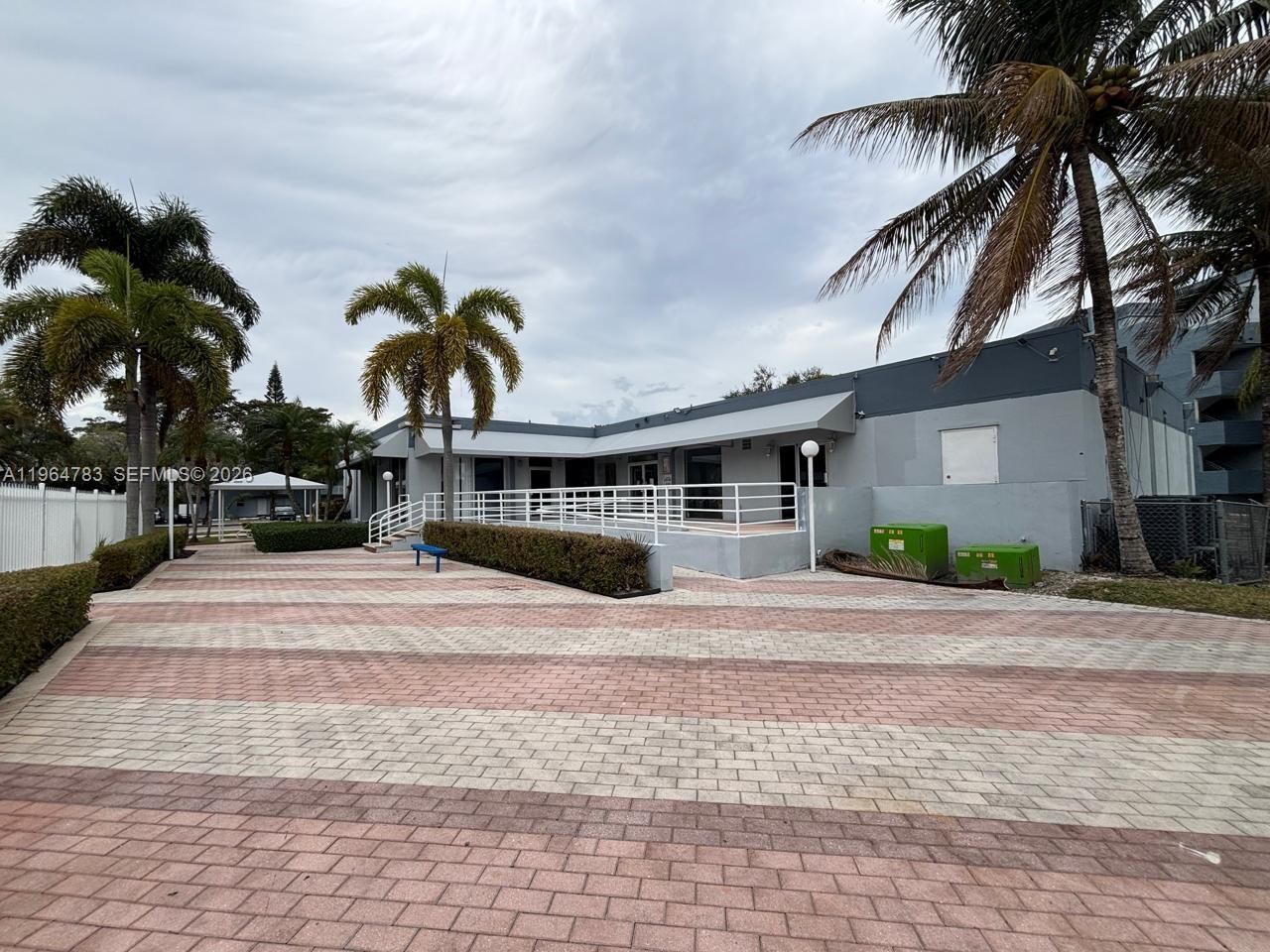 9365 Fontainebleau Blvd , Unit E105, Miami, FL 33172 Photo