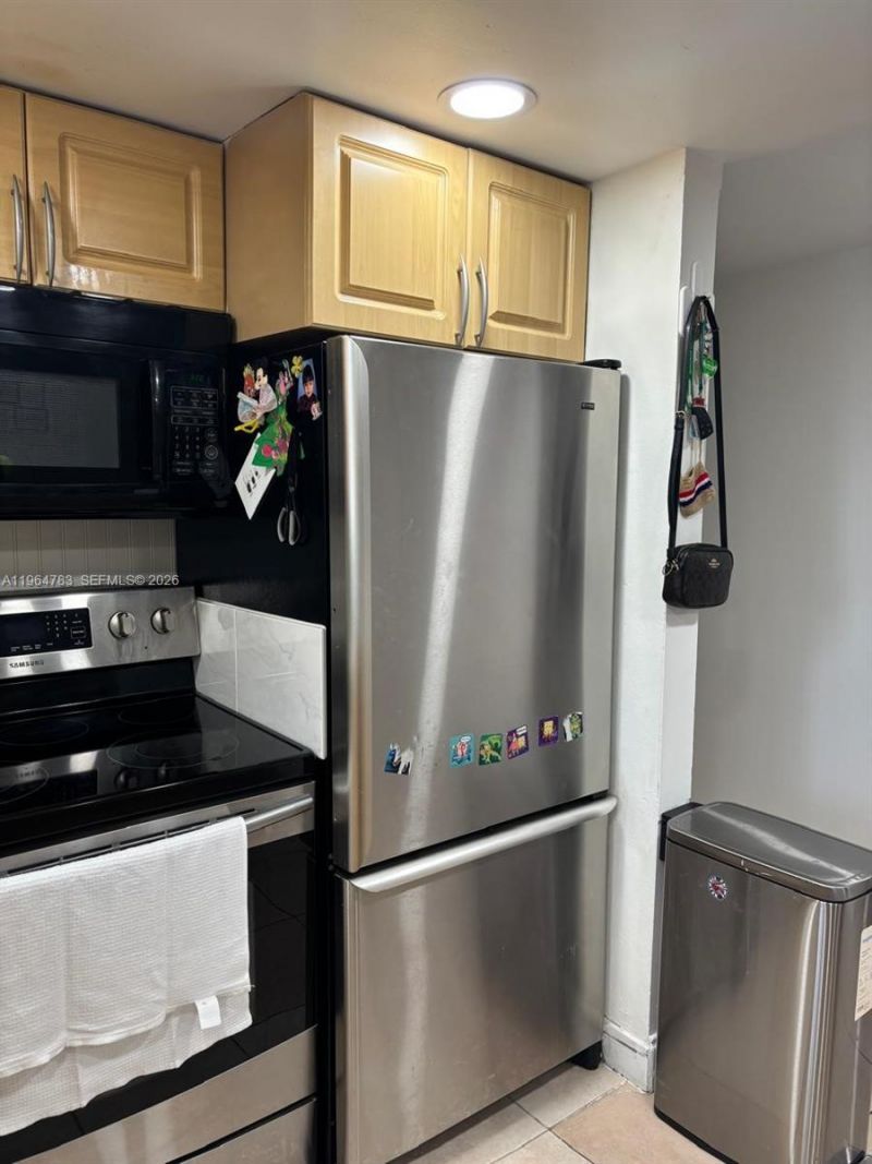 9365 Fontainebleau Blvd , Unit E105, Miami, FL 33172 Photo