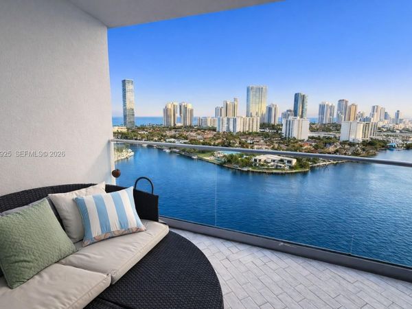 19707 Turnberry Way , Unit 20G, Aventura, FL 33180