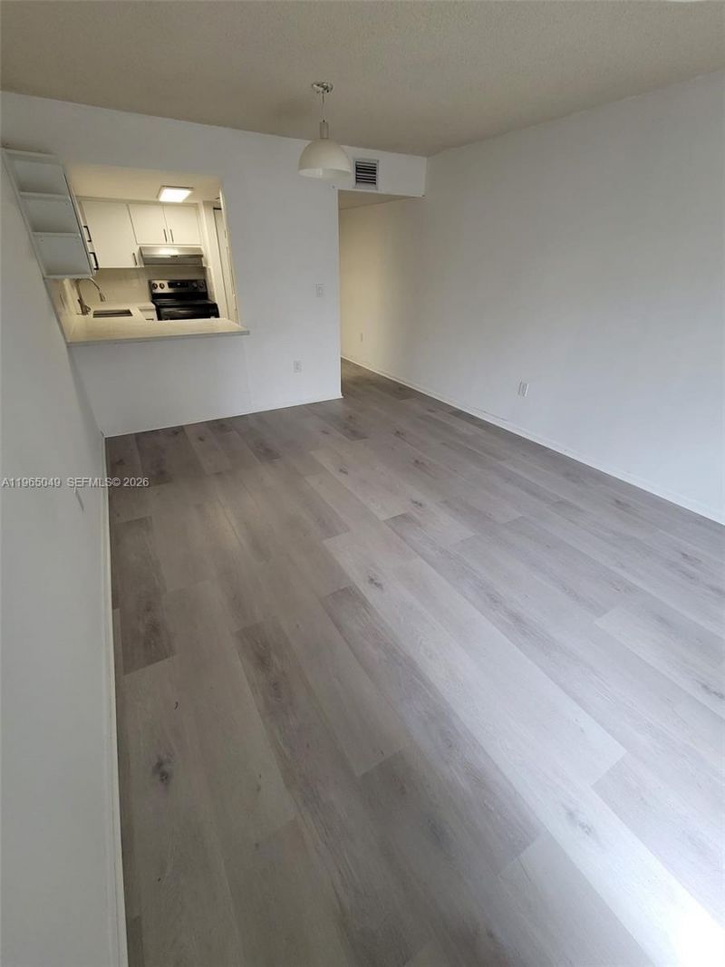 1624 NE 151st St, Unit 1624, Miami, FL 33162 Photo