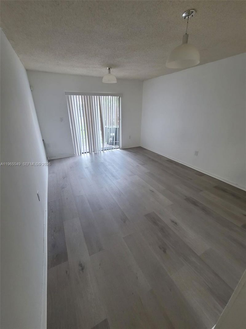 1624 NE 151st St, Unit 1624, Miami, FL 33162 Photo