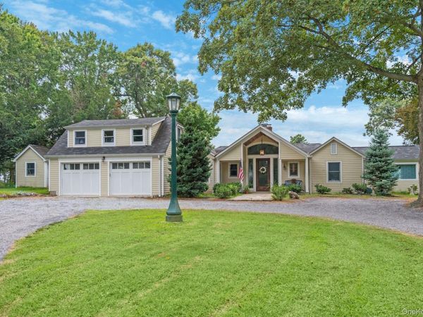 140 Old Winkle Point Road , Northport, NY 11768