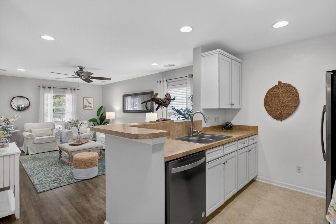 1513 Mandarin Court Photo 10