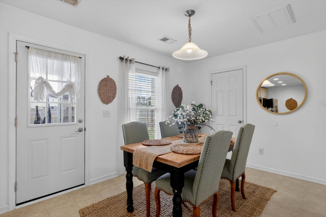 1513 Mandarin Court Photo 14