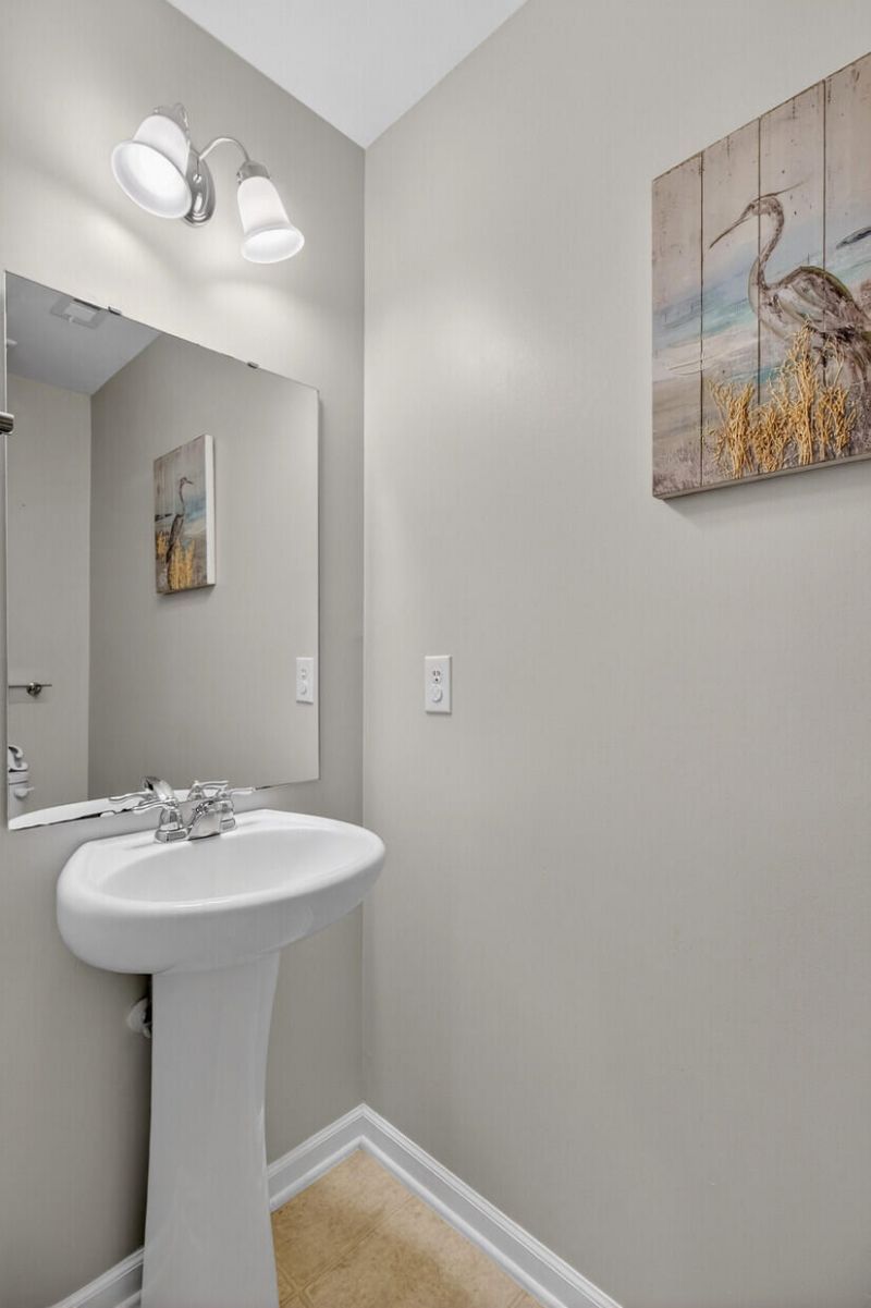 1513 Mandarin Court Photo 16