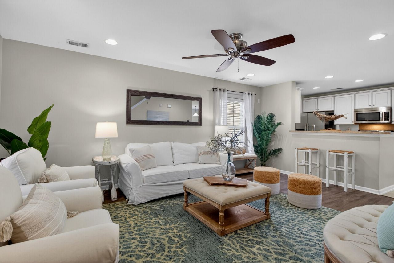 1513 Mandarin Court Photo 5