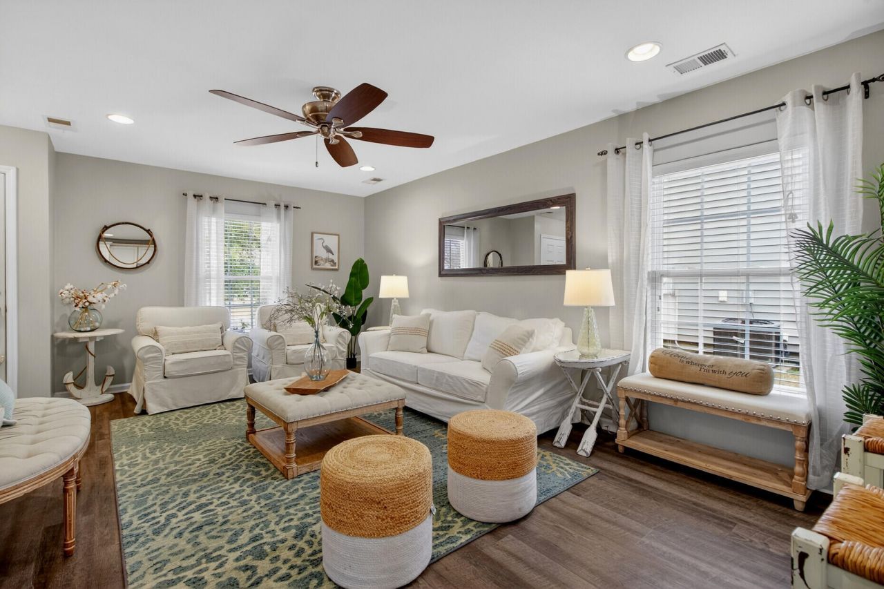 1513 Mandarin Court Photo 6