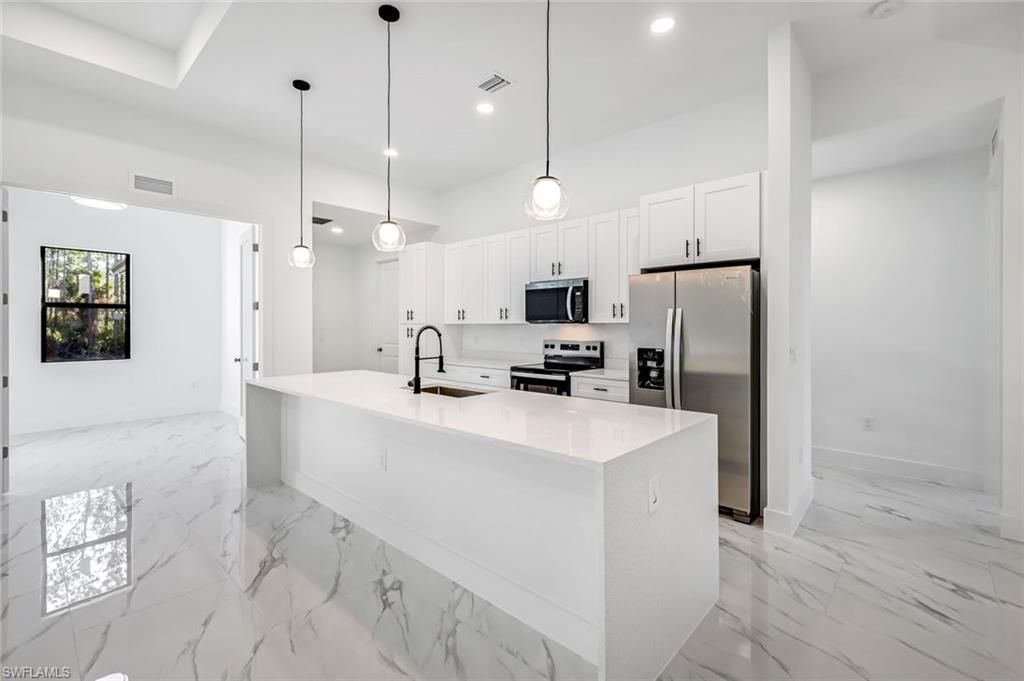 2113 Grayson Ave, Alva, FL 33920 Photo