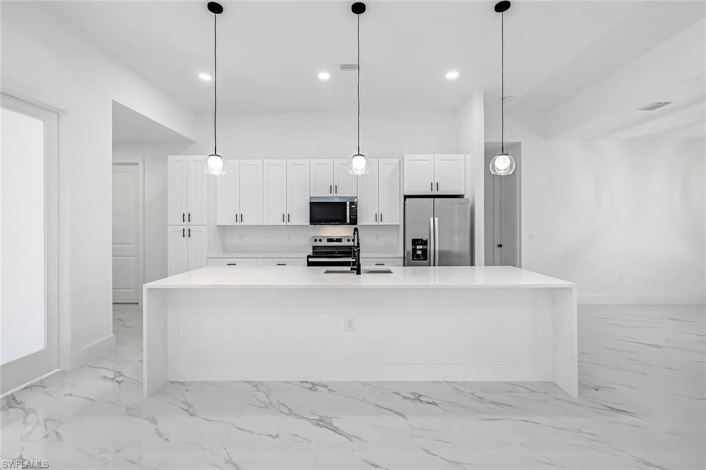 2113 Grayson Ave, Alva, FL 33920 Photo