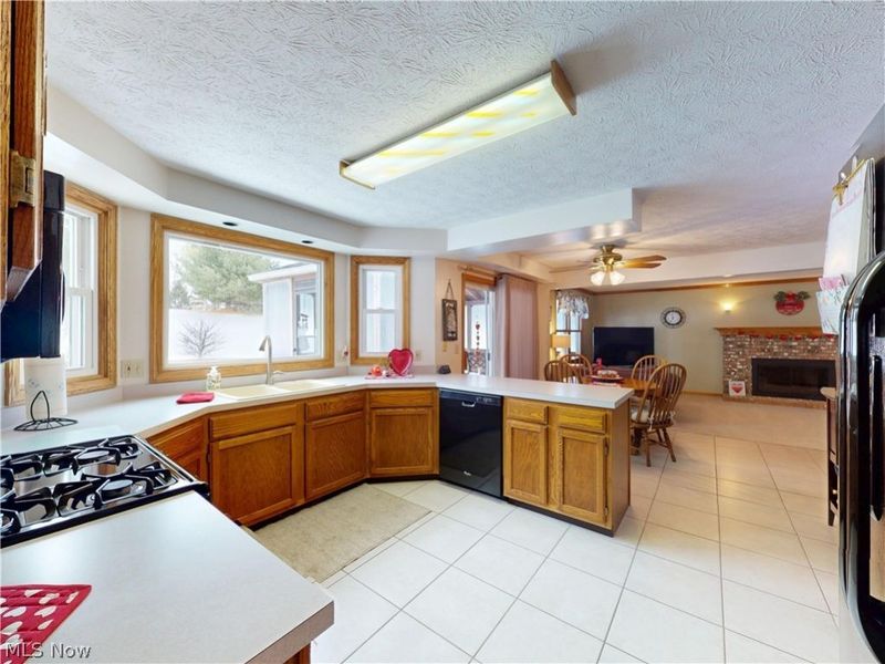 511 Picadilly Circle, Akron, OH 44319 Photo 11