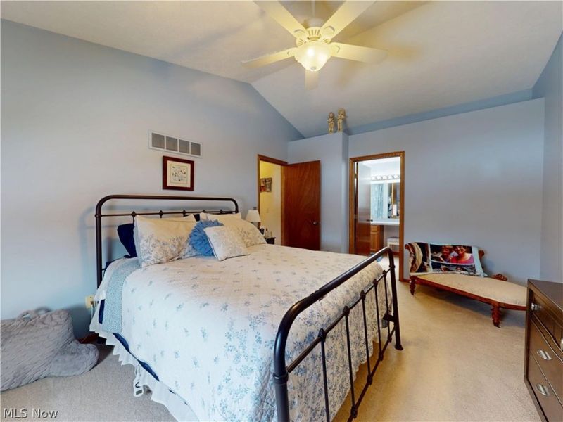 511 Picadilly Circle, Akron, OH 44319 Photo 27