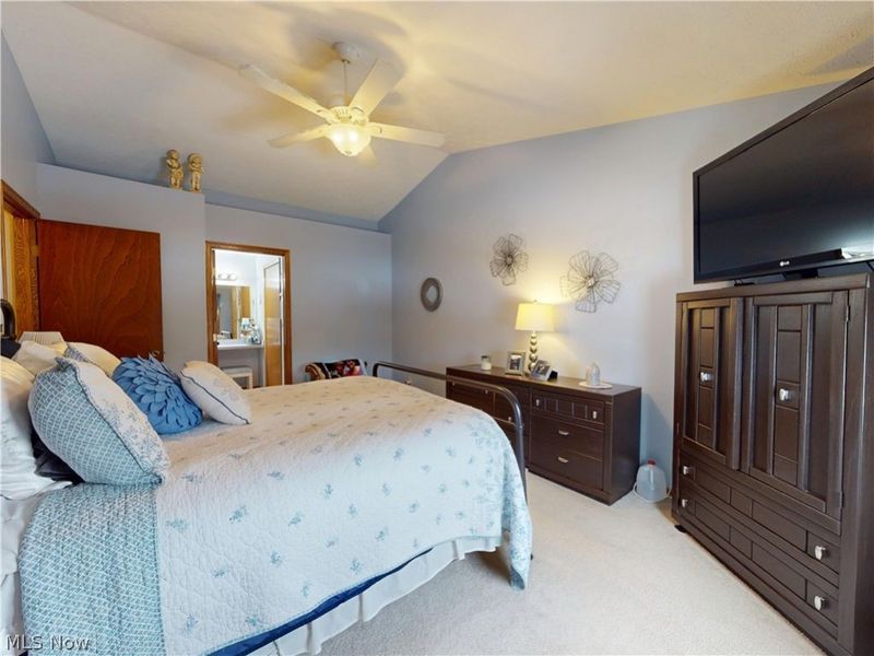 511 Picadilly Circle, Akron, OH 44319 Photo 28