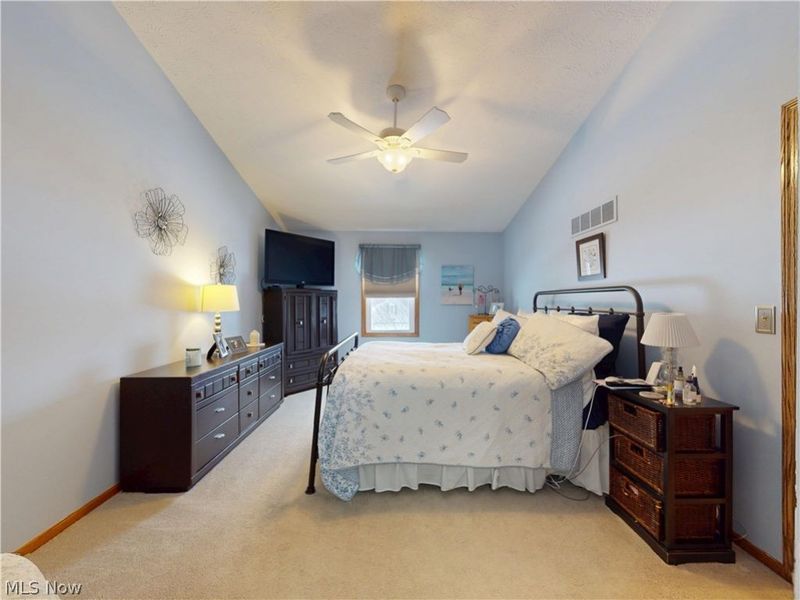 511 Picadilly Circle, Akron, OH 44319 Photo 30