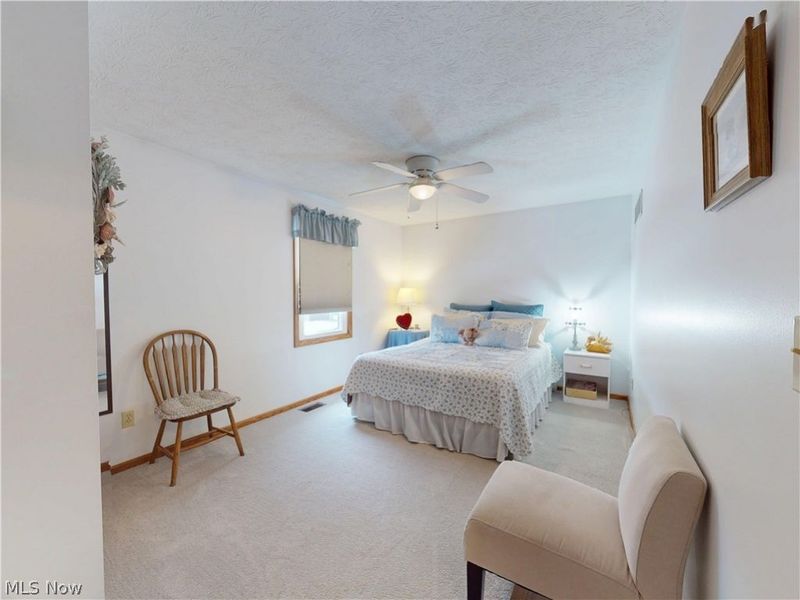 511 Picadilly Circle, Akron, OH 44319 Photo 33