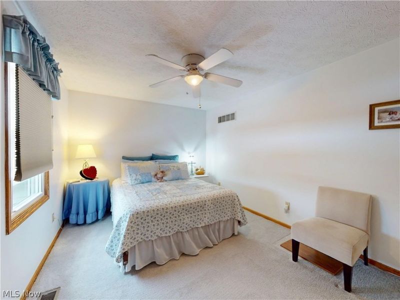 511 Picadilly Circle, Akron, OH 44319 Photo 34