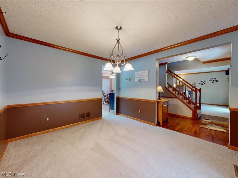 511 Picadilly Circle, Akron, OH 44319 Photo 5