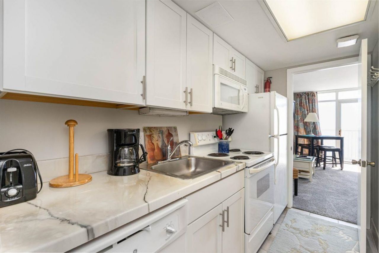 161 Seawatch Dr.  Photo 8