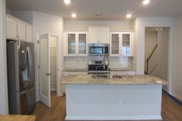 5452 Knobcone Loop photo 4