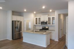 5452 Knobcone Loop photo 4