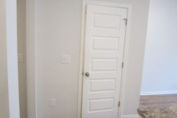5452 Knobcone Loop photo 4