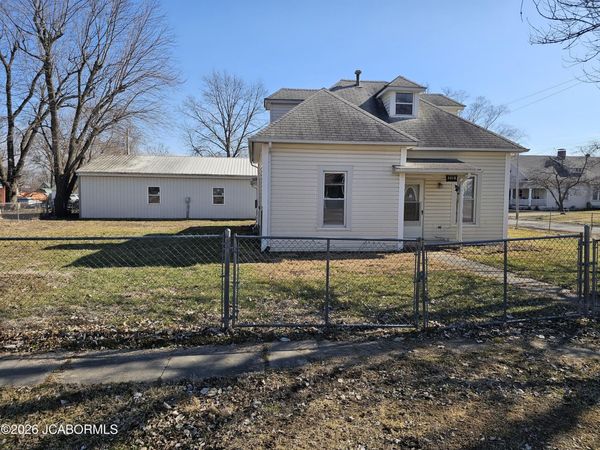 210 MARY STREET, Auxvasse, MO 65231