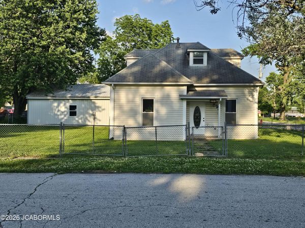 210 S Mary AVENUE, Auxvasse, MO 65231