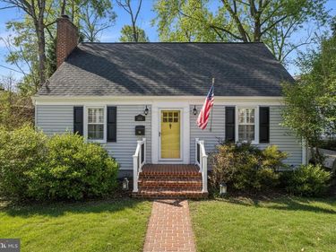 2406 S DINWIDDIE STREET, ARLINGTON, VA 22206