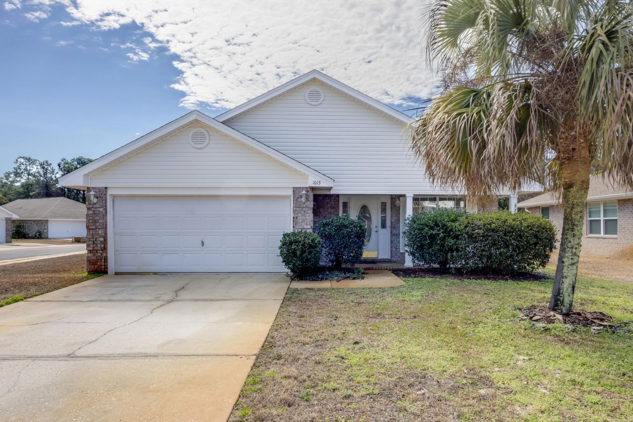 1013 Freeport Court, Mary Esther, FL 32569 Main Photo