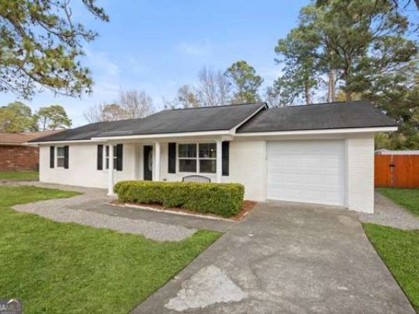 1318 Whitfield Park Drive, Savannah, GA 31406