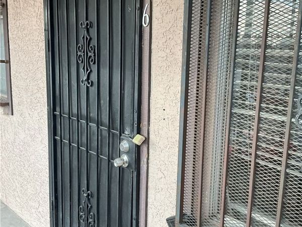 3712 Royal Crest Street, Unit 6, Las Vegas, NV 89119