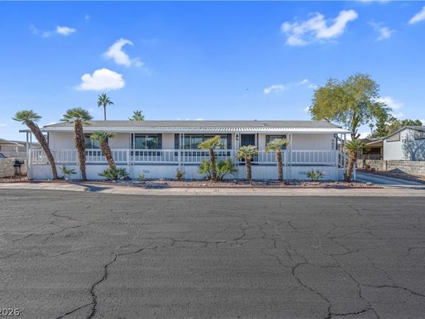 3421 Ewa Beach Drive, Las Vegas, NV 89122
