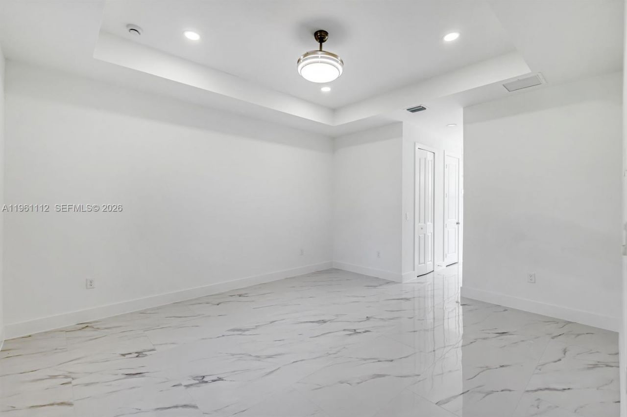 2113 Grayson Ave, Alva, FL 33920 Photo