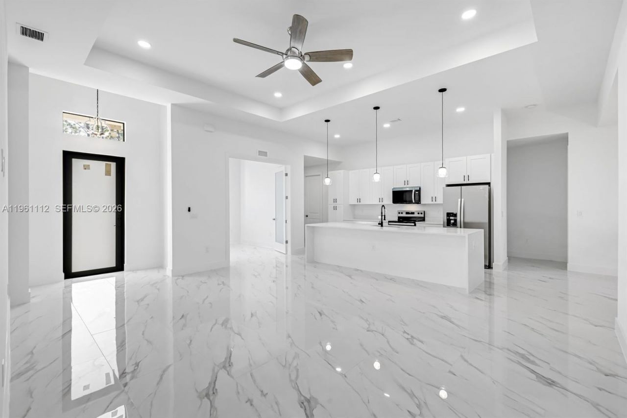 2113 Grayson Ave, Alva, FL 33920 Photo