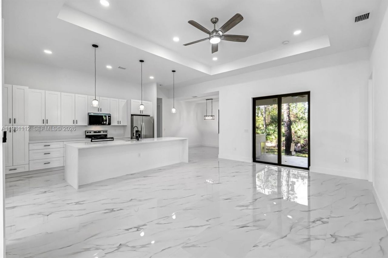 2113 Grayson Ave, Alva, FL 33920 Photo