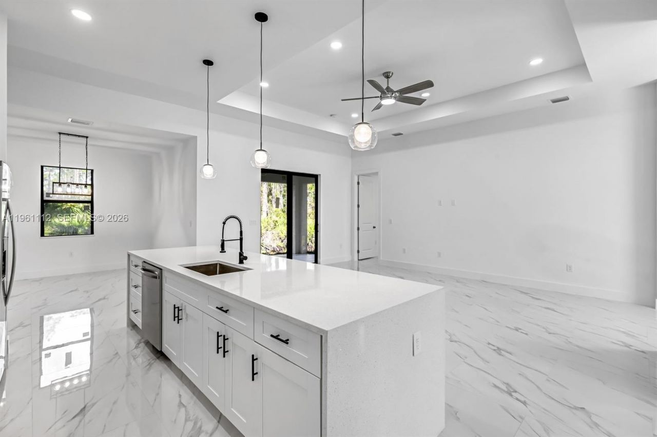 2113 Grayson Ave, Alva, FL 33920 Photo