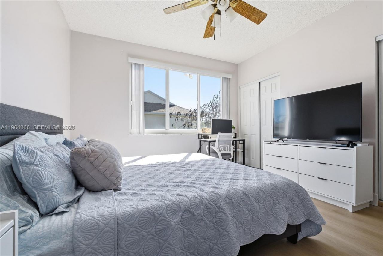 2 Simonton Cir , Weston, FL 33326 Photo