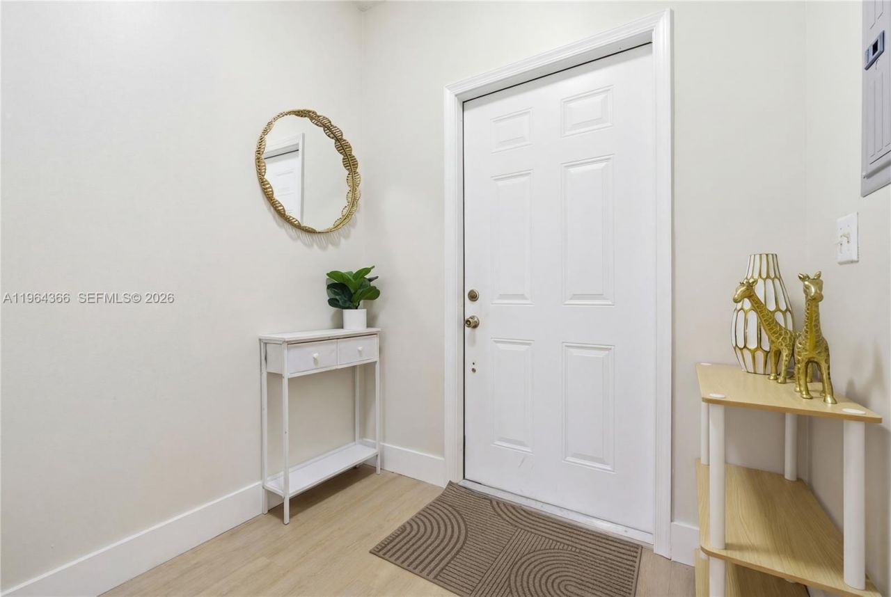 2 Simonton Cir , Weston, FL 33326 Photo