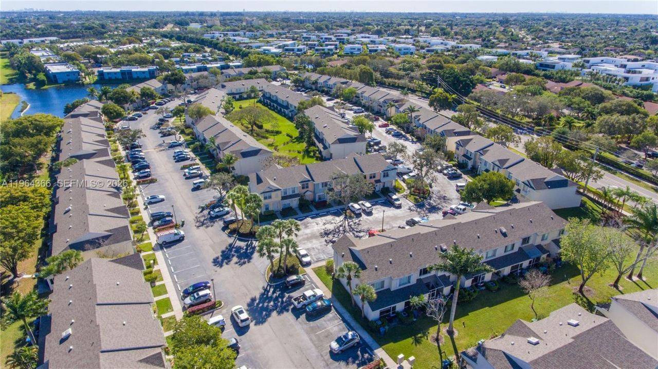 2 Simonton Cir , Weston, FL 33326 Photo