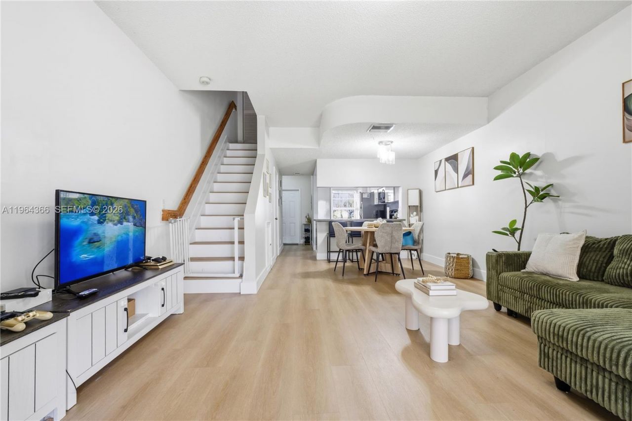 2 Simonton Cir , Weston, FL 33326 Photo