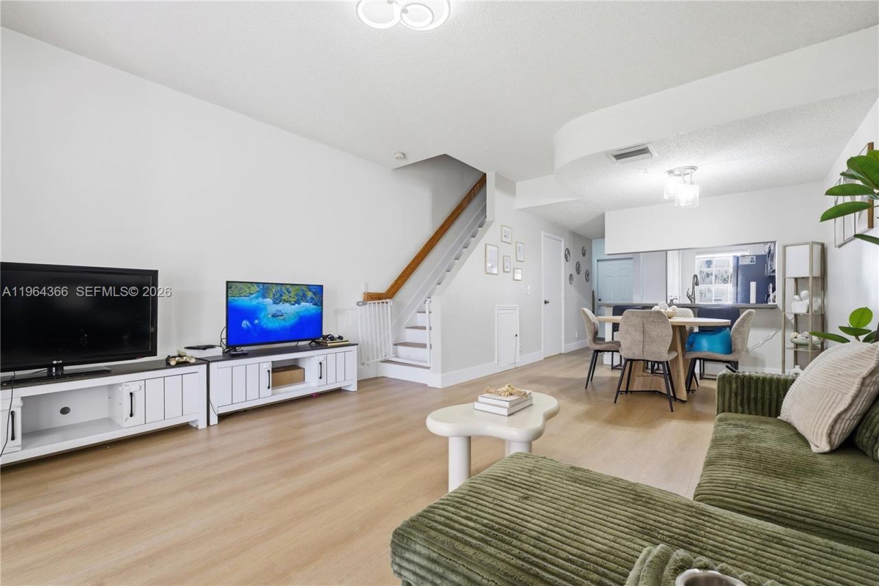 2 Simonton Cir , Weston, FL 33326 Photo