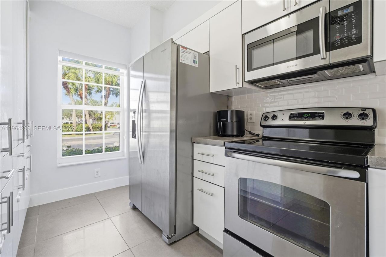 2 Simonton Cir , Weston, FL 33326 Photo