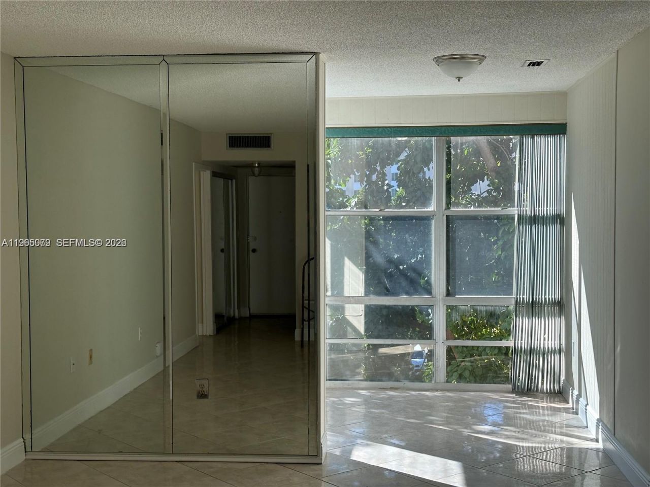 17570 Atlantic Blvd , Unit 407, Sunny Isles Beach, FL 33160 Photo