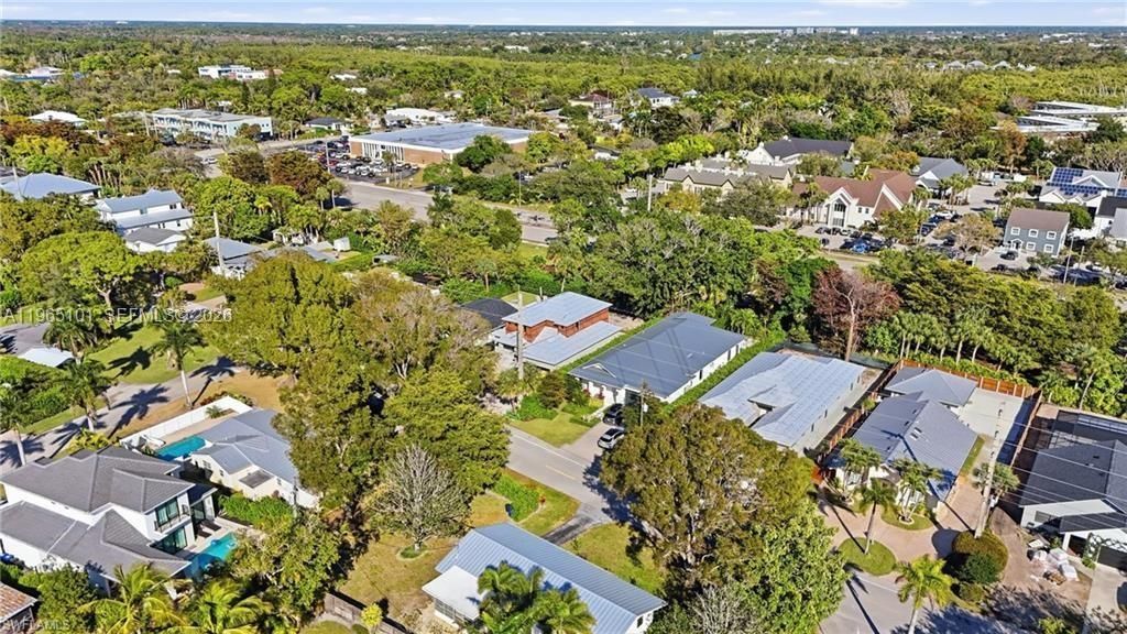 1070 13th St N, Naples, FL 34102 Photo