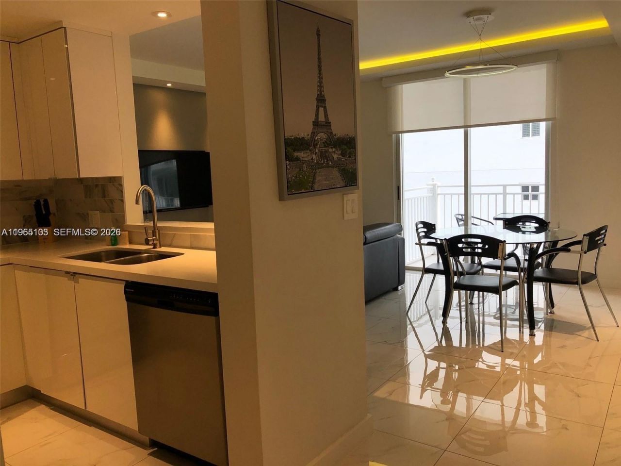 185 SE 14th Ter, Unit 2001, Miami, FL 33131 Photo