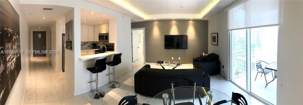 185 SE 14th Ter, Unit 2001, Miami, FL 33131 Photo