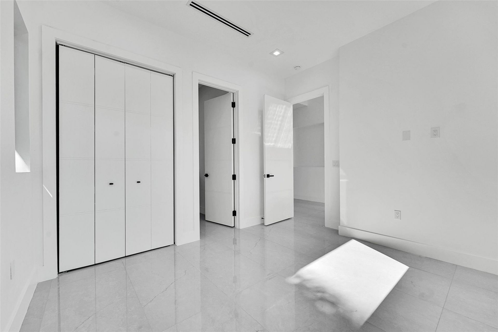 1113 NE 16th Street, Fort Lauderdale, FL 33304 Photo