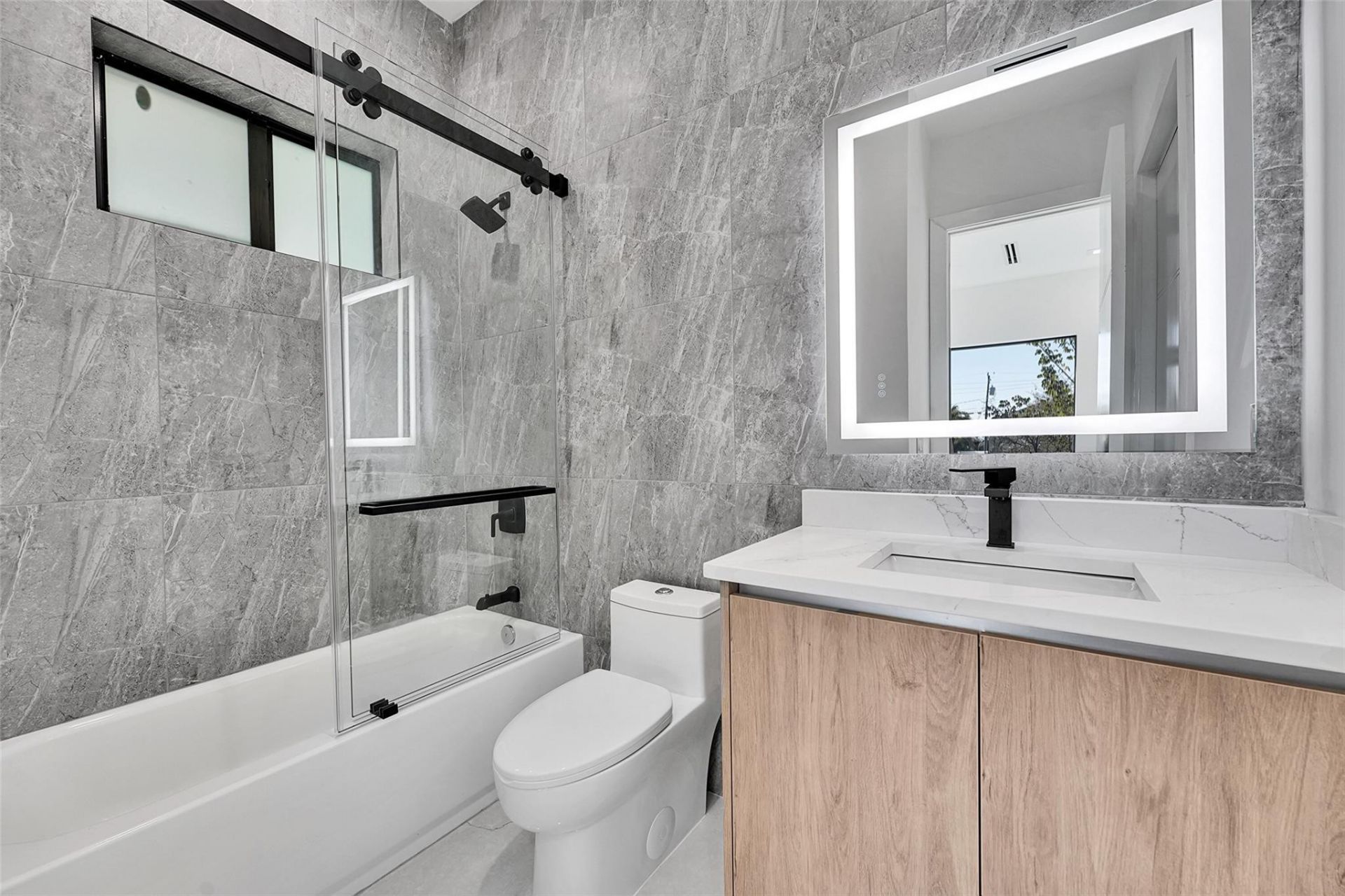 1113 NE 16th Street, Fort Lauderdale, FL 33304 Photo