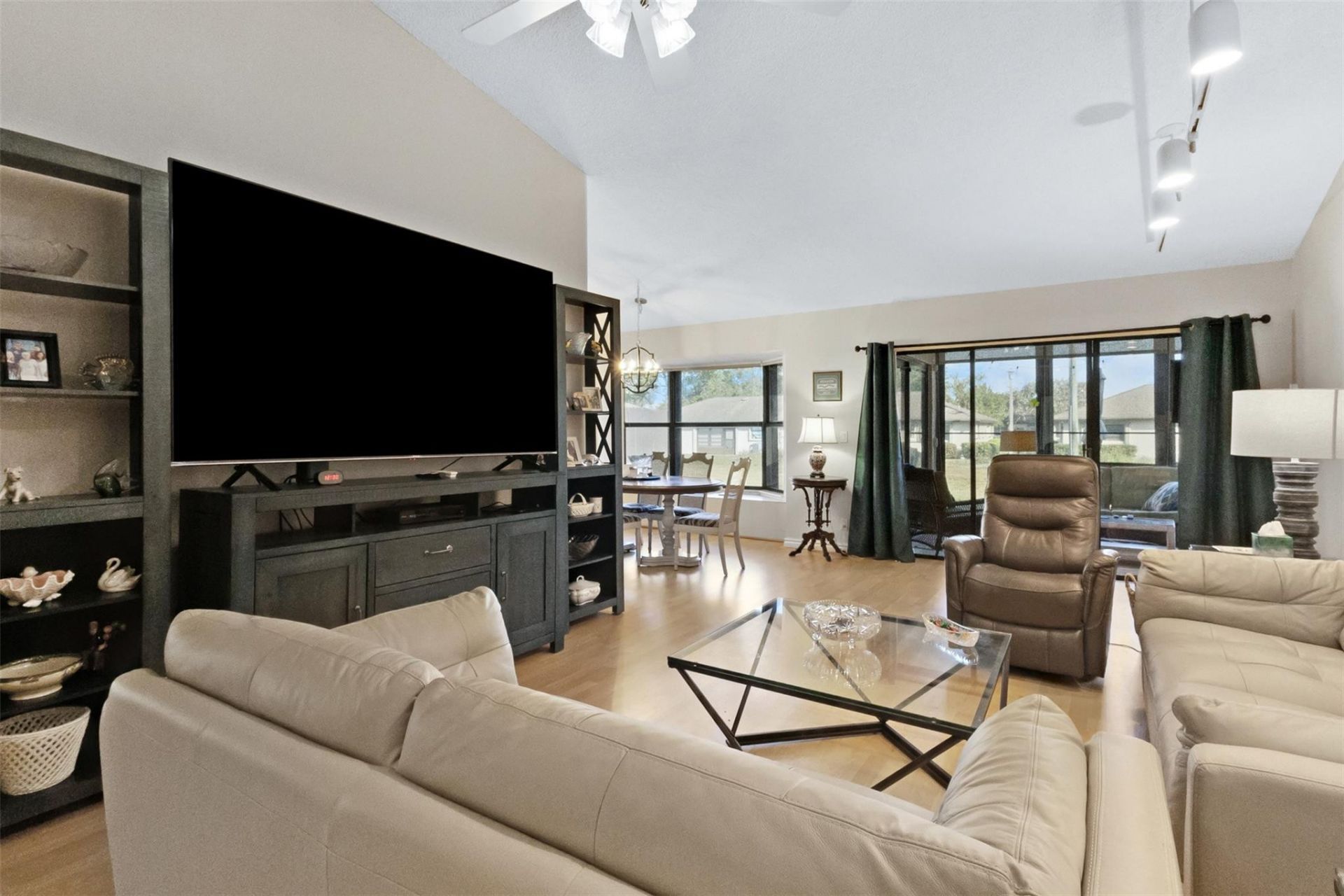 4928 S Boxwood Circle, Boynton Beach, FL 33436 Photo