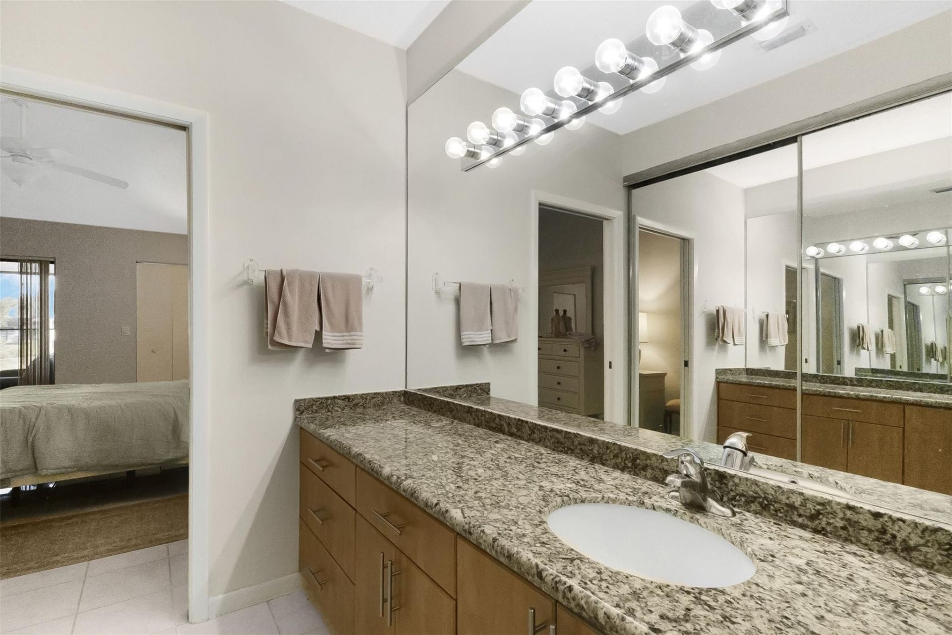 4928 S Boxwood Circle, Boynton Beach, FL 33436 Photo