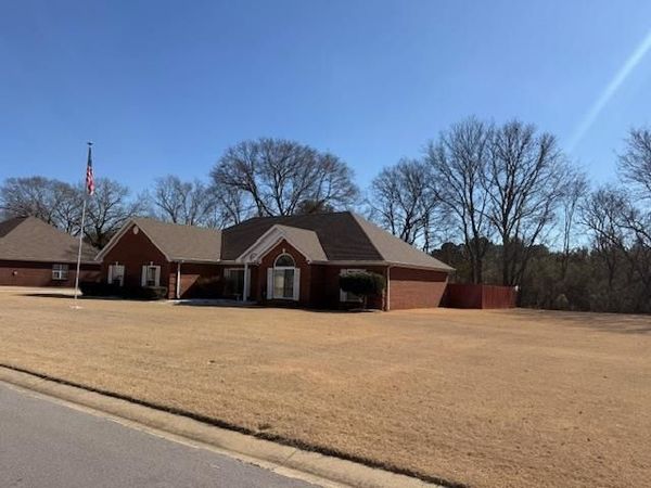 117 Pin Oak Dr, Florence, AL